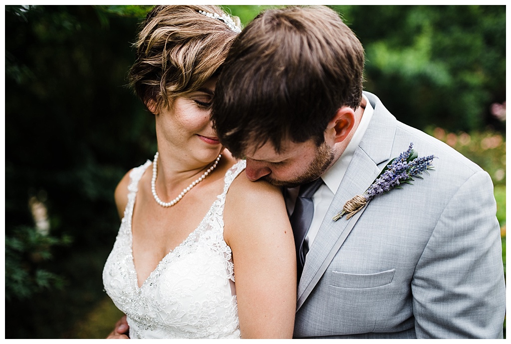 julia kinnunen photography, twin willow gardensl, snohomish wedding, seattle wedding, wedding photography, bride, groom, rustic wedding, diy wedding, newlyweds, pacific northwest wedding, portraits 