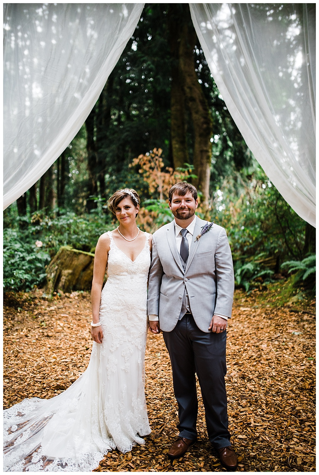 julia kinnunen photography, twin willow gardensl, snohomish wedding, seattle wedding, wedding photography, bride, groom, rustic wedding, diy wedding, newlyweds, pacific northwest wedding, portraits 