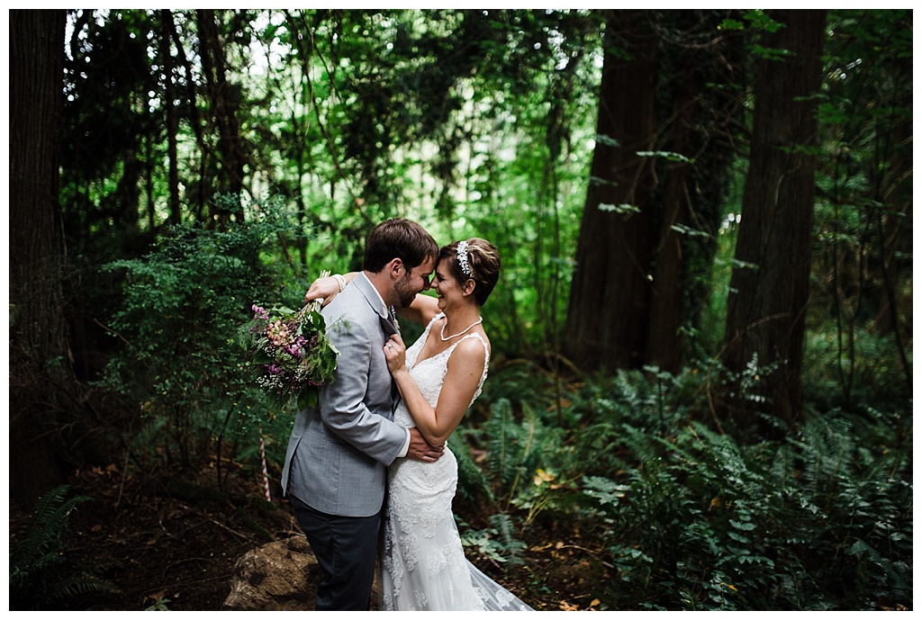 julia kinnunen photography, twin willow gardensl, snohomish wedding, seattle wedding, wedding photography, bride, groom, rustic wedding, diy wedding, newlyweds, pacific northwest wedding, portraits 