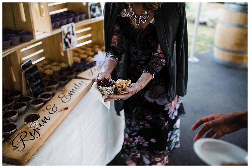 julia kinnunen photography, twin willow gardensl, snohomish wedding, seattle wedding, wedding photography, bride, groom, rustic wedding, diy wedding, newlyweds, pacific northwest wedding, reception 