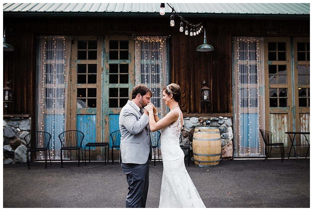 julia kinnunen photography, twin willow gardensl, snohomish wedding, seattle wedding, wedding photography, bride, groom, rustic wedding, diy wedding, newlyweds, pacific northwest wedding, reception , first dance