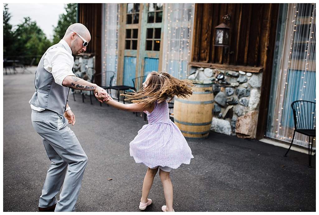 julia kinnunen photography, twin willow gardensl, snohomish wedding, seattle wedding, wedding photography, bride, groom, rustic wedding, diy wedding, newlyweds, pacific northwest wedding, reception ,dance party