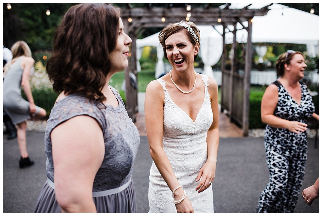 julia kinnunen photography, twin willow gardensl, snohomish wedding, seattle wedding, wedding photography, bride, groom, rustic wedding, diy wedding, newlyweds, pacific northwest wedding, reception ,dance party