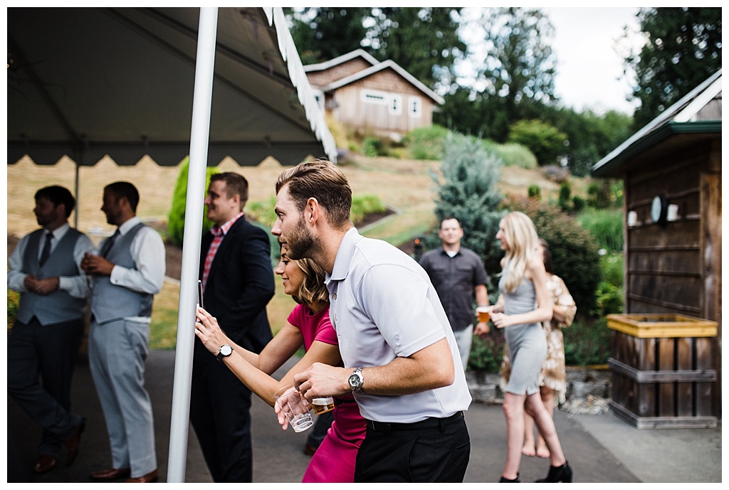 julia kinnunen photography, twin willow gardensl, snohomish wedding, seattle wedding, wedding photography, bride, groom, rustic wedding, diy wedding, newlyweds, pacific northwest wedding, reception ,dance party