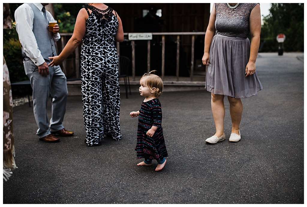 julia kinnunen photography, twin willow gardensl, snohomish wedding, seattle wedding, wedding photography, bride, groom, rustic wedding, diy wedding, newlyweds, pacific northwest wedding, reception ,dance party