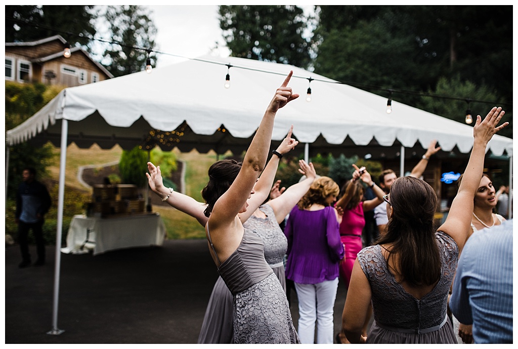 julia kinnunen photography, twin willow gardensl, snohomish wedding, seattle wedding, wedding photography, bride, groom, rustic wedding, diy wedding, newlyweds, pacific northwest wedding, reception ,dance party