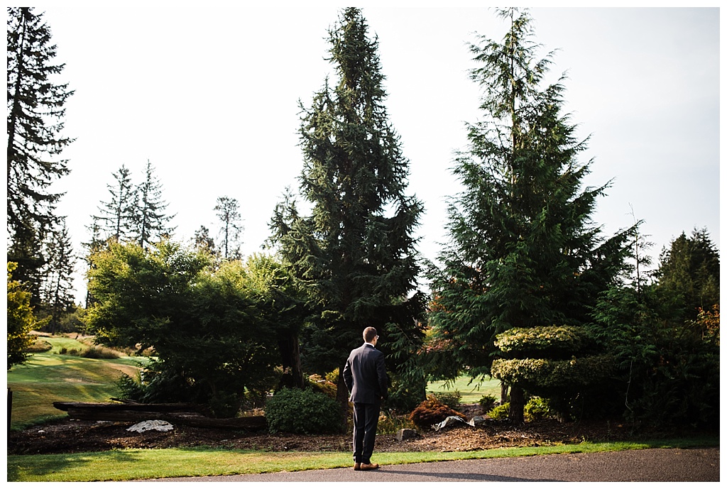 julia kinnunen photography, mccormick woods golf club, port orchard wedding, brunch wedding, seattle wedding, wedding photography, bride, groom, newlyweds, pacific northwest wedding, first look, portraits