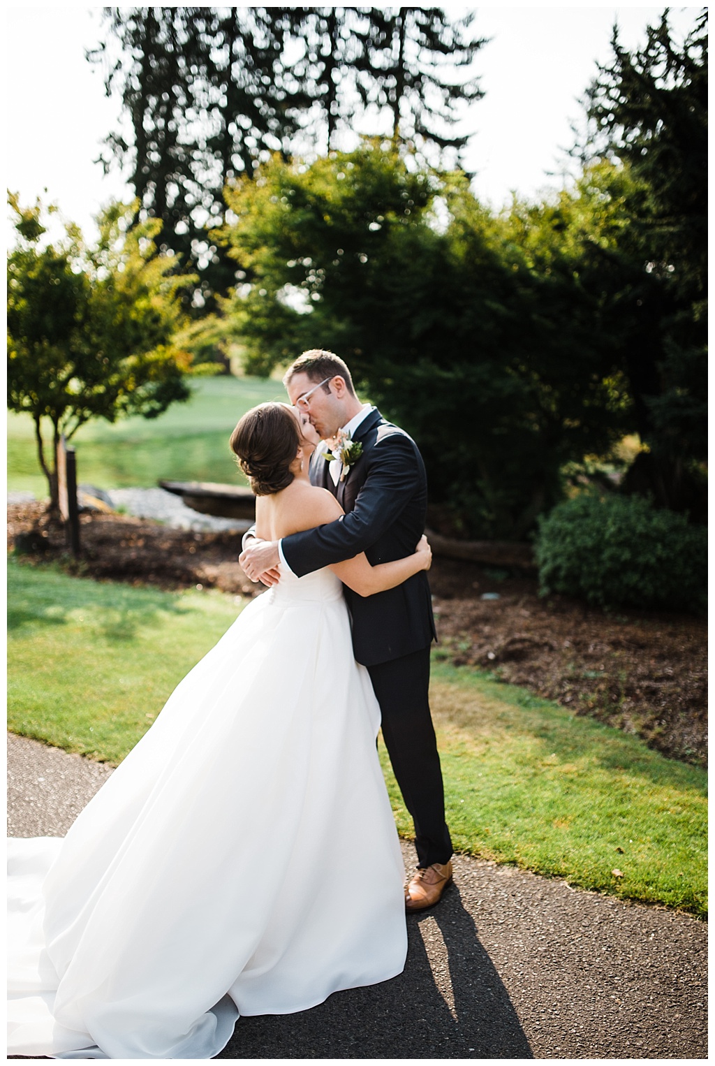 julia kinnunen photography, mccormick woods golf club, port orchard wedding, brunch wedding, seattle wedding, wedding photography, bride, groom, newlyweds, pacific northwest wedding, first look, portraits