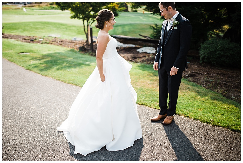 julia kinnunen photography, mccormick woods golf club, port orchard wedding, brunch wedding, seattle wedding, wedding photography, bride, groom, newlyweds, pacific northwest wedding, first look, portraits