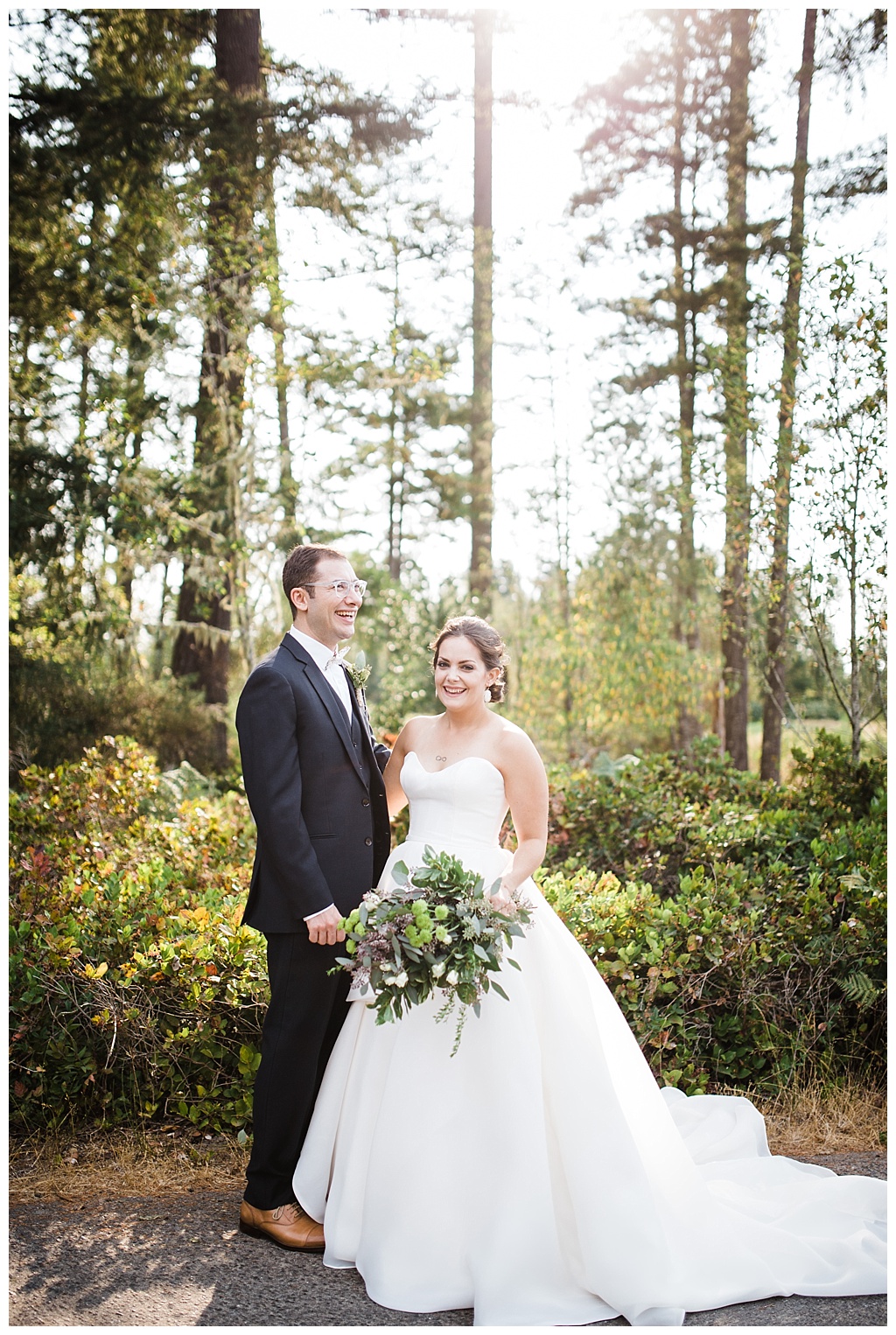 julia kinnunen photography, mccormick woods golf club, port orchard wedding, brunch wedding, seattle wedding, wedding photography, bride, groom, newlyweds, pacific northwest wedding, first look, portraits