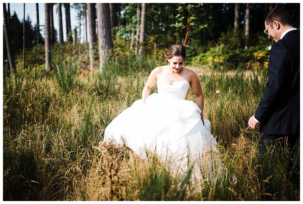 julia kinnunen photography, mccormick woods golf club, port orchard wedding, brunch wedding, seattle wedding, wedding photography, bride, groom, newlyweds, pacific northwest wedding, first look, portraits