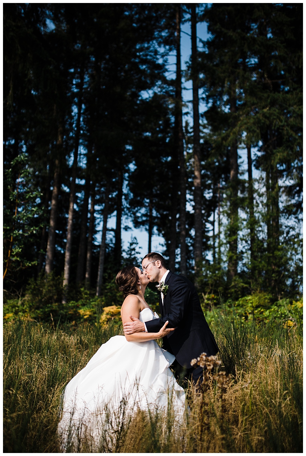 julia kinnunen photography, mccormick woods golf club, port orchard wedding, brunch wedding, seattle wedding, wedding photography, bride, groom, newlyweds, pacific northwest wedding, first look, portraits