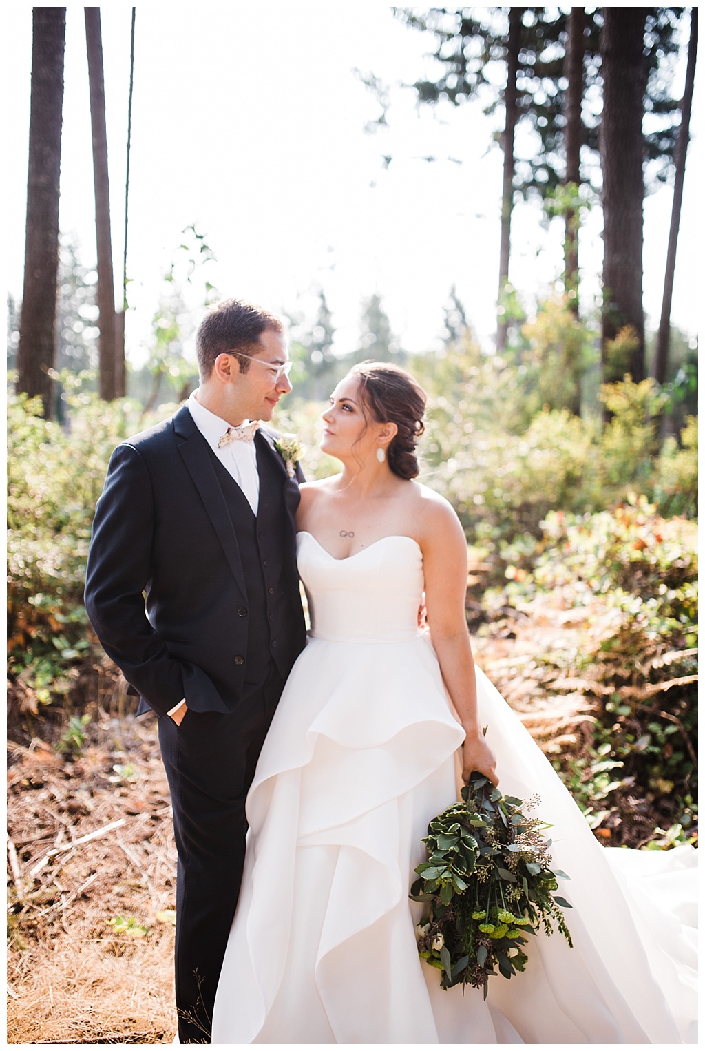 julia kinnunen photography, mccormick woods golf club, port orchard wedding, brunch wedding, seattle wedding, wedding photography, bride, groom, newlyweds, pacific northwest wedding, first look, portraits