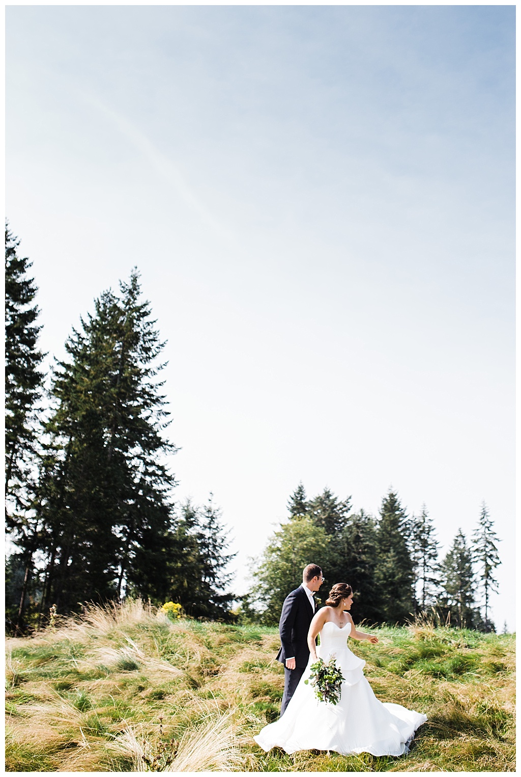 julia kinnunen photography, mccormick woods golf club, port orchard wedding, brunch wedding, seattle wedding, wedding photography, bride, groom, newlyweds, pacific northwest wedding, first look, portraits