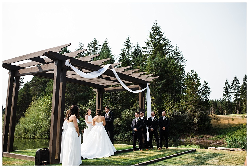 julia kinnunen photography, mccormick woods golf club, port orchard wedding, brunch wedding, seattle wedding, wedding photography, bride, groom, newlyweds, pacific northwest wedding, ceremony