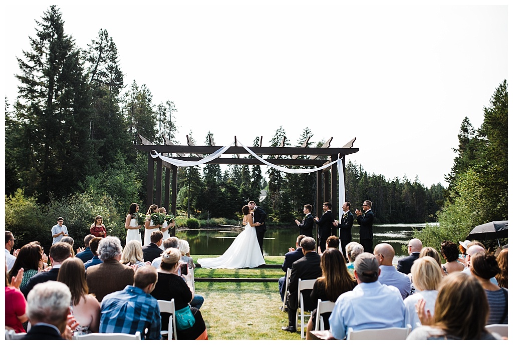 julia kinnunen photography, mccormick woods golf club, port orchard wedding, brunch wedding, seattle wedding, wedding photography, bride, groom, newlyweds, pacific northwest wedding, ceremony