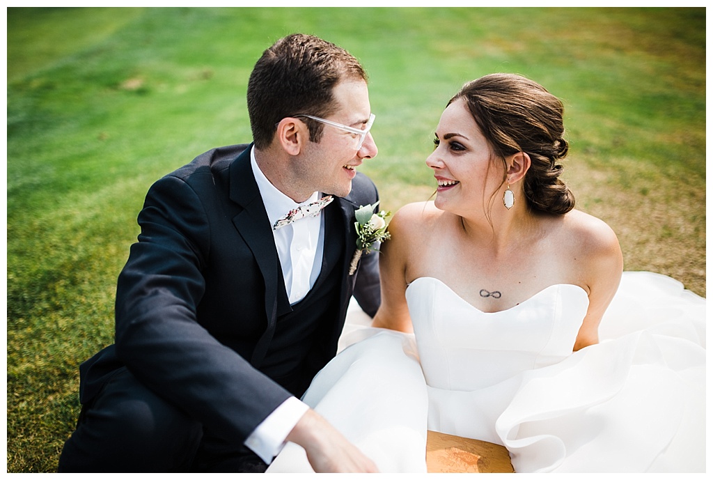 julia kinnunen photography, mccormick woods golf club, port orchard wedding, brunch wedding, seattle wedding, wedding photography, bride, groom, newlyweds, pacific northwest wedding, portraits 