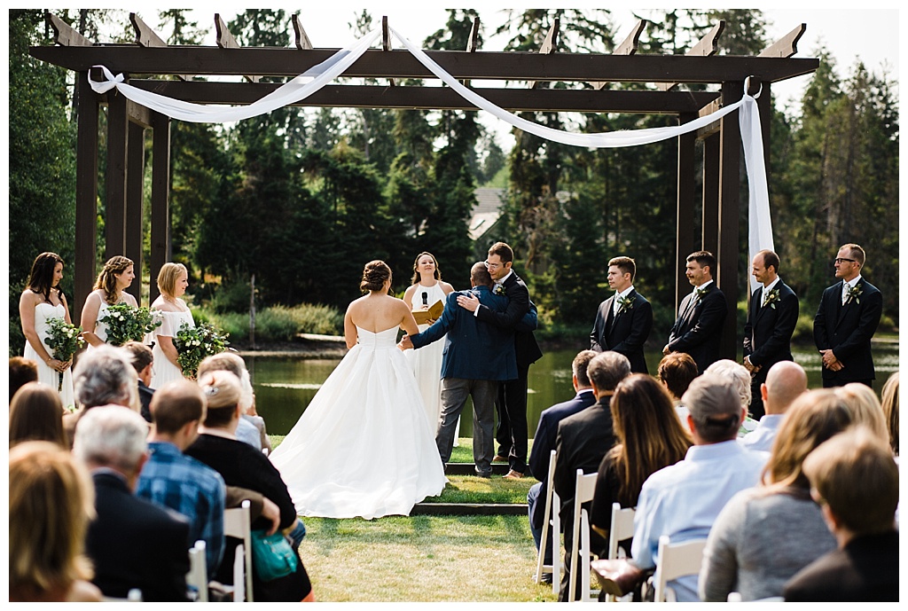 julia kinnunen photography, mccormick woods golf club, port orchard wedding, brunch wedding, seattle wedding, wedding photography, bride, groom, newlyweds, pacific northwest wedding, ceremony