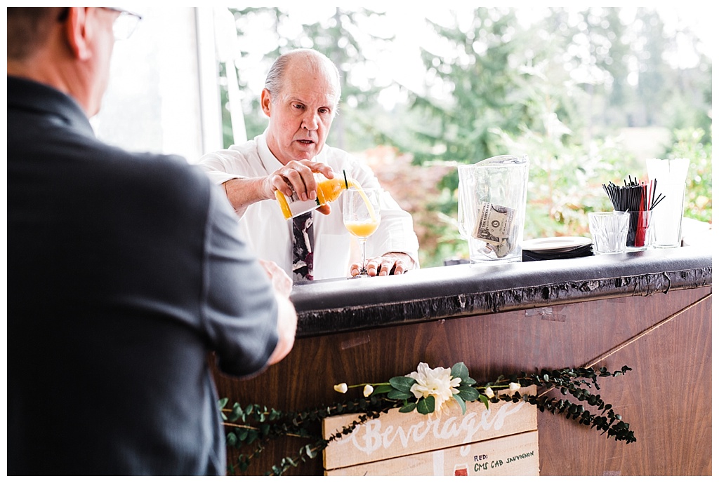 julia kinnunen photography, mccormick woods golf club, port orchard wedding, brunch wedding, seattle wedding, wedding photography, bride, groom, newlyweds, pacific northwest wedding, reception