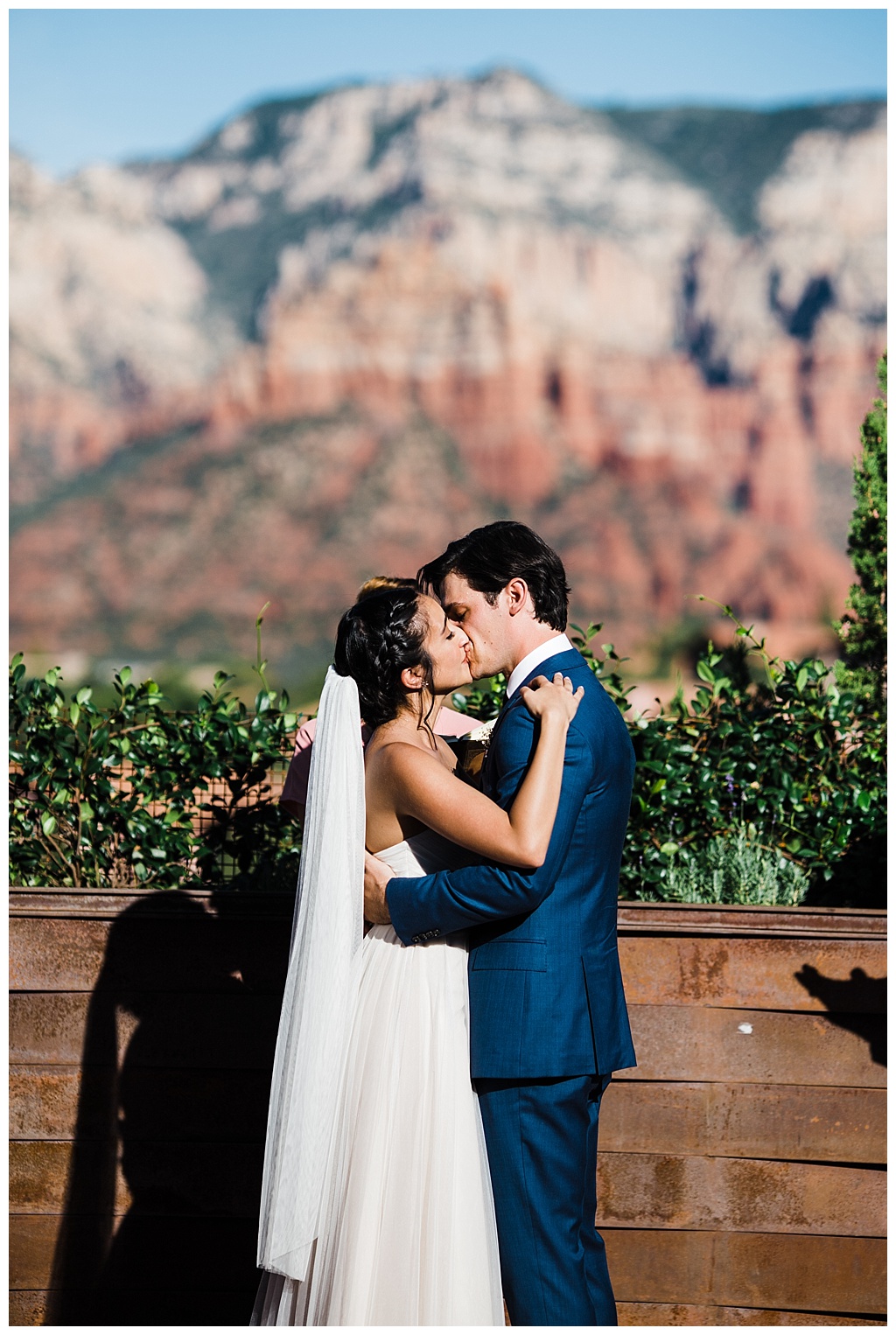 julia kinnunen photography, destination wedding, arizona wedding, seattle wedding, wedding photography, bride, groom, newlyweds, offbeat bride, agave of sedona, southwest wedding, desert wedding, intimate wedding, ceremony 