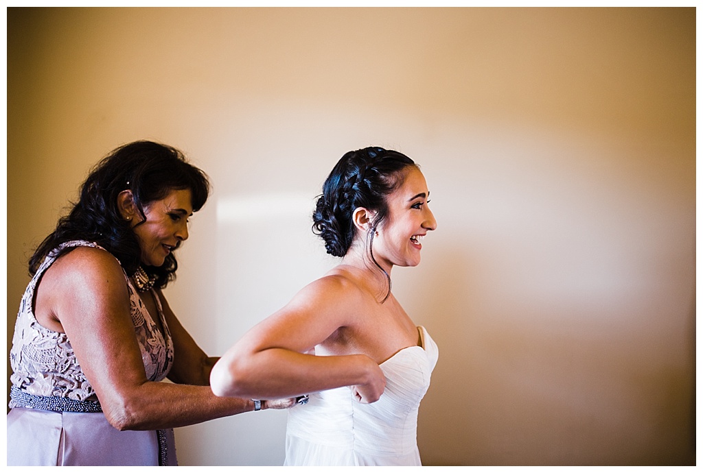 julia kinnunen photography, destination wedding, arizona wedding, seattle wedding, wedding photography, bride, groom, newlyweds, offbeat bride, agave of sedona, southwest wedding, desert wedding, intimate wedding, prep