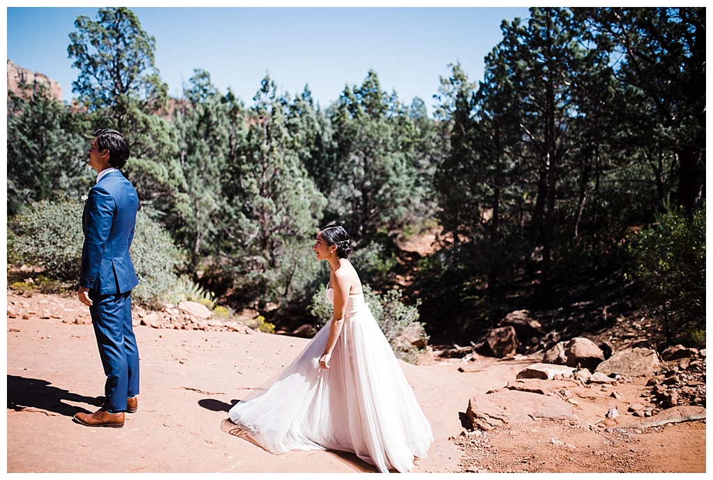 julia kinnunen photography, destination wedding, arizona wedding, seattle wedding, wedding photography, bride, groom, newlyweds, offbeat bride, agave of sedona, southwest wedding, desert wedding, intimate wedding, portraits, first look 