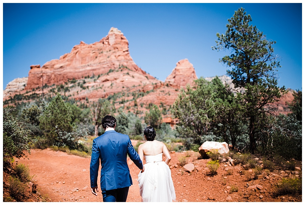 julia kinnunen photography, destination wedding, arizona wedding, seattle wedding, wedding photography, bride, groom, newlyweds, offbeat bride, agave of sedona, southwest wedding, desert wedding, intimate wedding, portraits, first look 