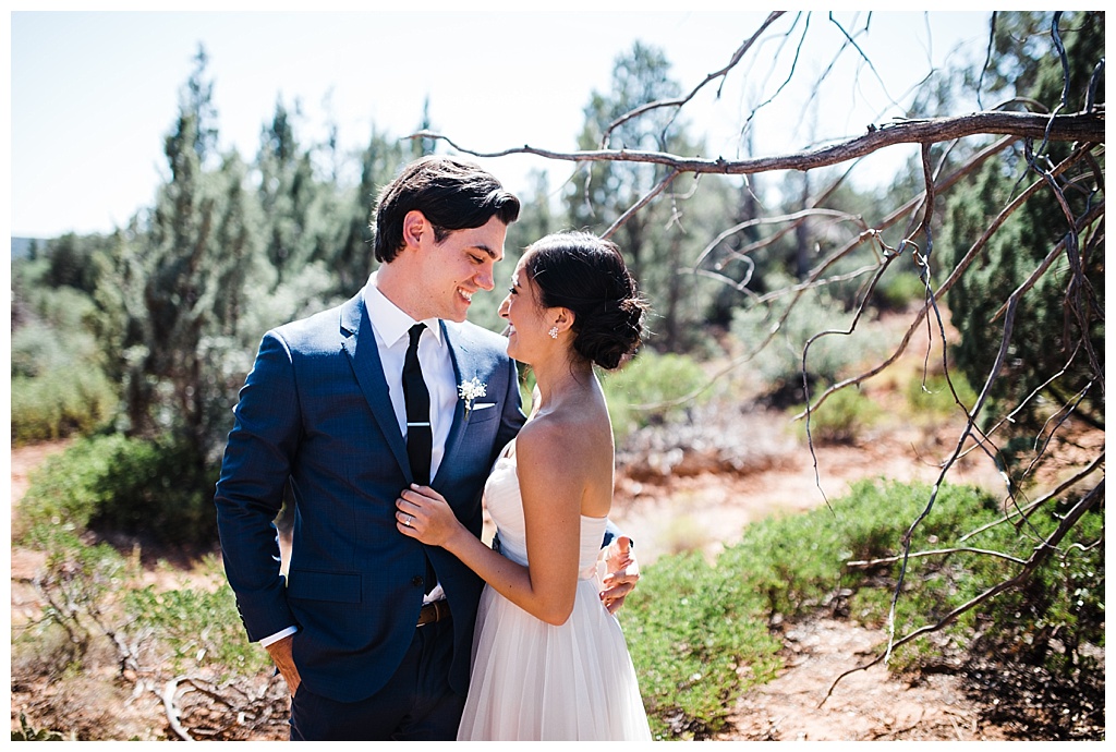 julia kinnunen photography, destination wedding, arizona wedding, seattle wedding, wedding photography, bride, groom, newlyweds, offbeat bride, agave of sedona, southwest wedding, desert wedding, intimate wedding, portraits, first look 