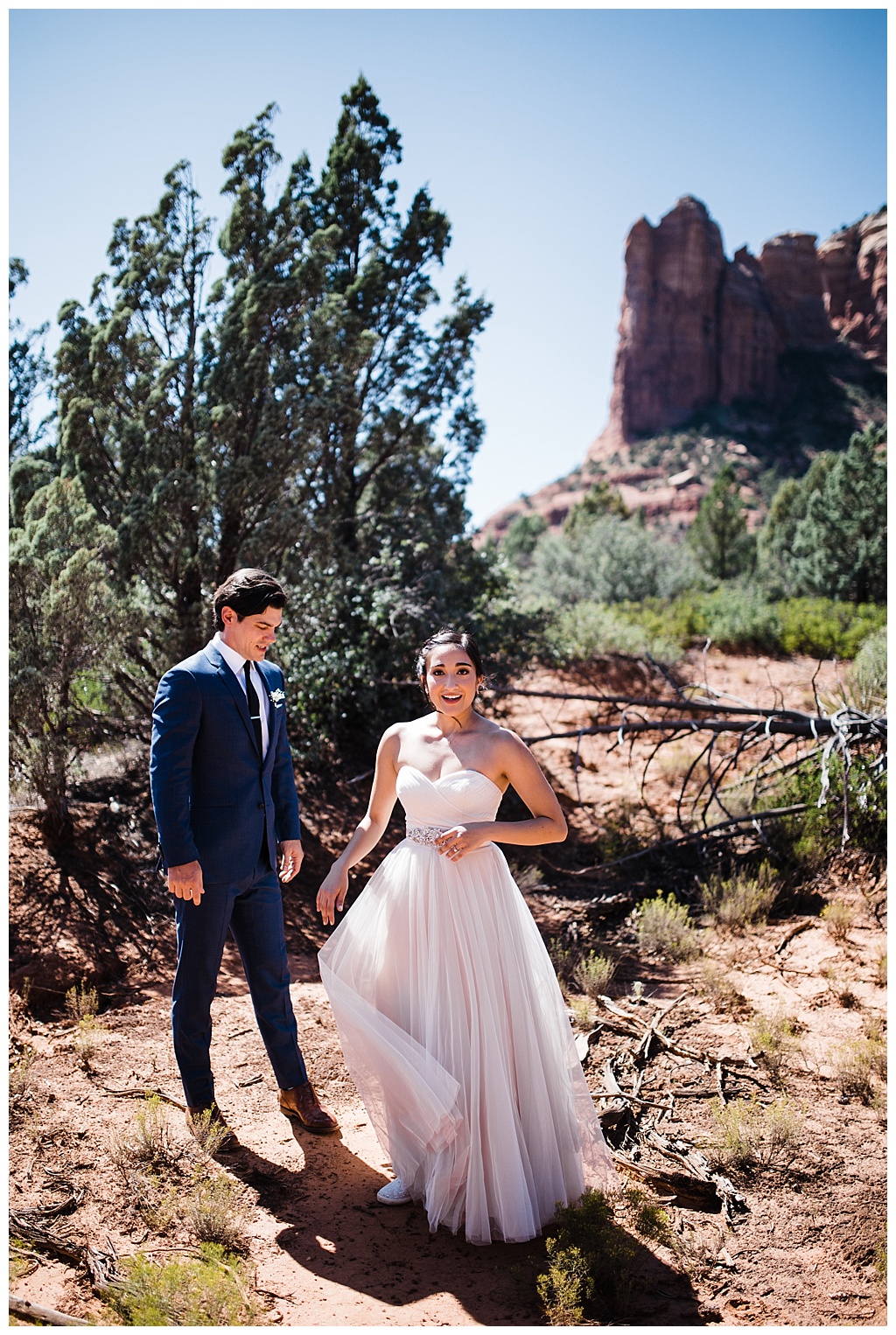 julia kinnunen photography, destination wedding, arizona wedding, seattle wedding, wedding photography, bride, groom, newlyweds, offbeat bride, agave of sedona, southwest wedding, desert wedding, intimate wedding, portraits, first look 