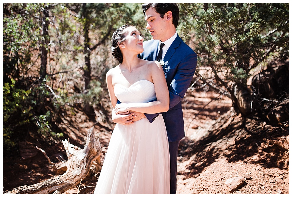 julia kinnunen photography, destination wedding, arizona wedding, seattle wedding, wedding photography, bride, groom, newlyweds, offbeat bride, agave of sedona, southwest wedding, desert wedding, intimate wedding, portraits, first look 