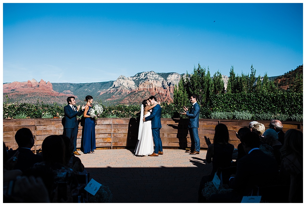 julia kinnunen photography, destination wedding, arizona wedding, seattle wedding, wedding photography, bride, groom, newlyweds, offbeat bride, agave of sedona, southwest wedding, desert wedding, intimate wedding, ceremony 