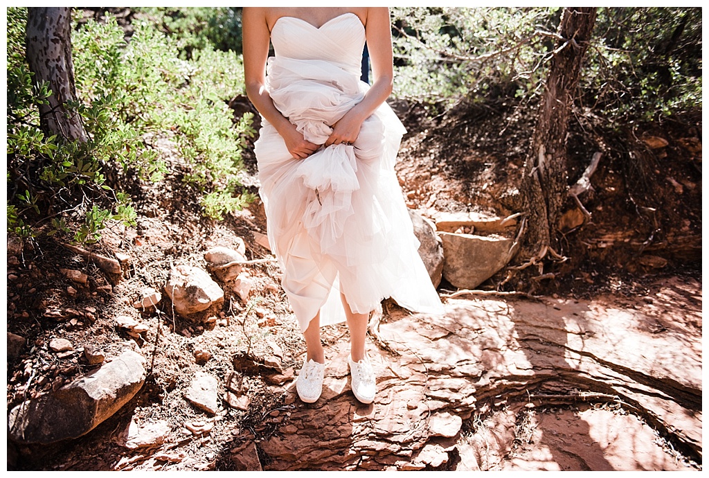 julia kinnunen photography, destination wedding, arizona wedding, seattle wedding, wedding photography, bride, groom, newlyweds, offbeat bride, agave of sedona, southwest wedding, desert wedding, intimate wedding, portraits, first look 