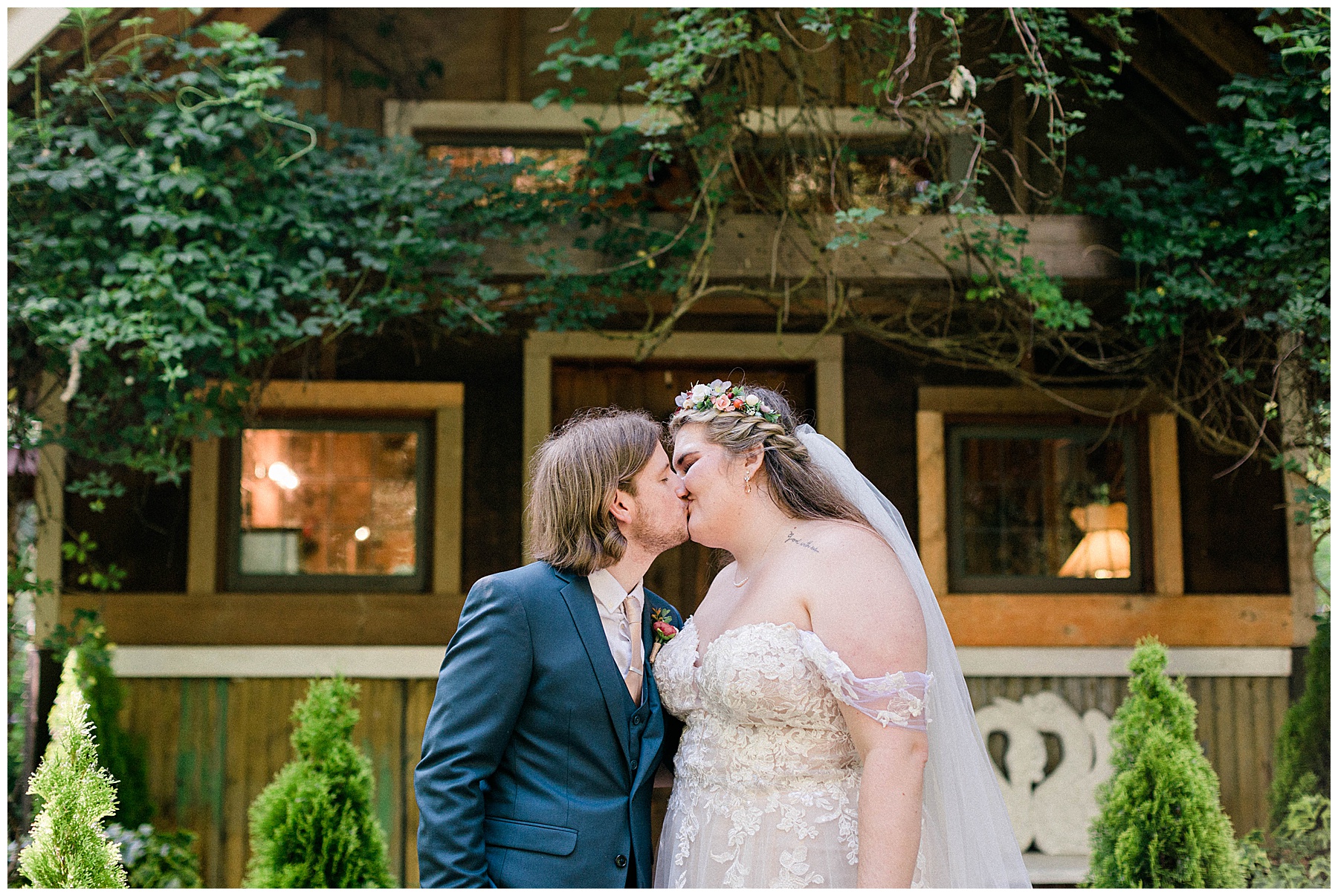 Julia Kinnunen photography, seattle wedding photographer, seattle engagement photographer, pnw wedding photographer, seattle portrait photographer, seattle elopement photographer, pnw elopement photographer, seattle couples photos, real life couples, seattle wedding planner, seattle wedding coordinator, offbeat bride, urban wedding, urban engagement photos, newlyweds, bride and groom, destination wedding, destination wedding photographer, adventure seekers, vintage wedding, pnw wedding, seattle elopement, Maroni meadows wedding photographer, Snohomish wedding,  Maroni meadows wedding,