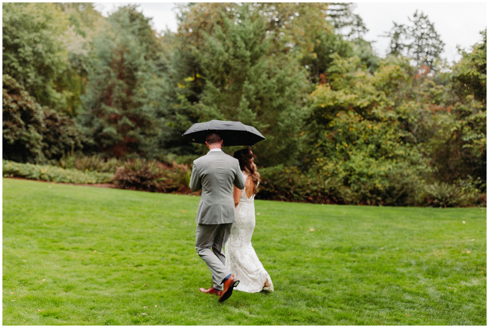 Julia Kinnunen photography, seattle wedding photographer, seattle engagement photographer, pnw wedding photographer, seattle portrait photographer, seattle elopement photographer, pnw elopement photographer, seattle couples photos, real life couples, seattle wedding planner, seattle wedding coordinator, offbeat bride, urban wedding, urban engagement photos, newlyweds, bride and groom, destination wedding, destination wedding photographer, adventure seekers, vintage wedding, pnw wedding, Kirkland wedding, Kirkland coffee shop wedding photographer, Kirkland coffee shop wedding venue, Kirkland coffeeshop wedding, 