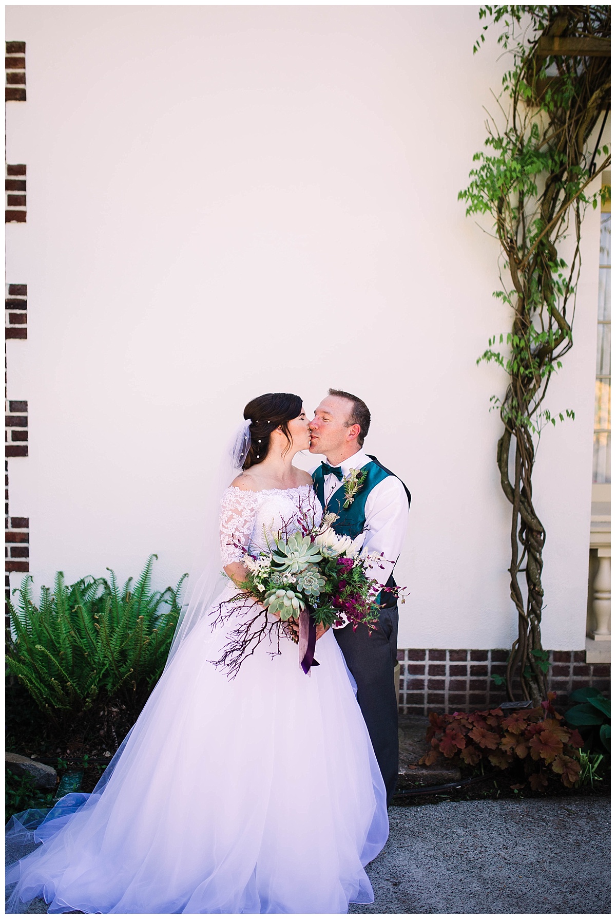 offbeat bride, lairmont manor, bellingham wedding, seattle engagement, seattle bride and groom, engagement session, julia kinnunen photography, destination wedding, seattle wedding, wedding photography, newlyweds, diy wedding, flying anchor event design