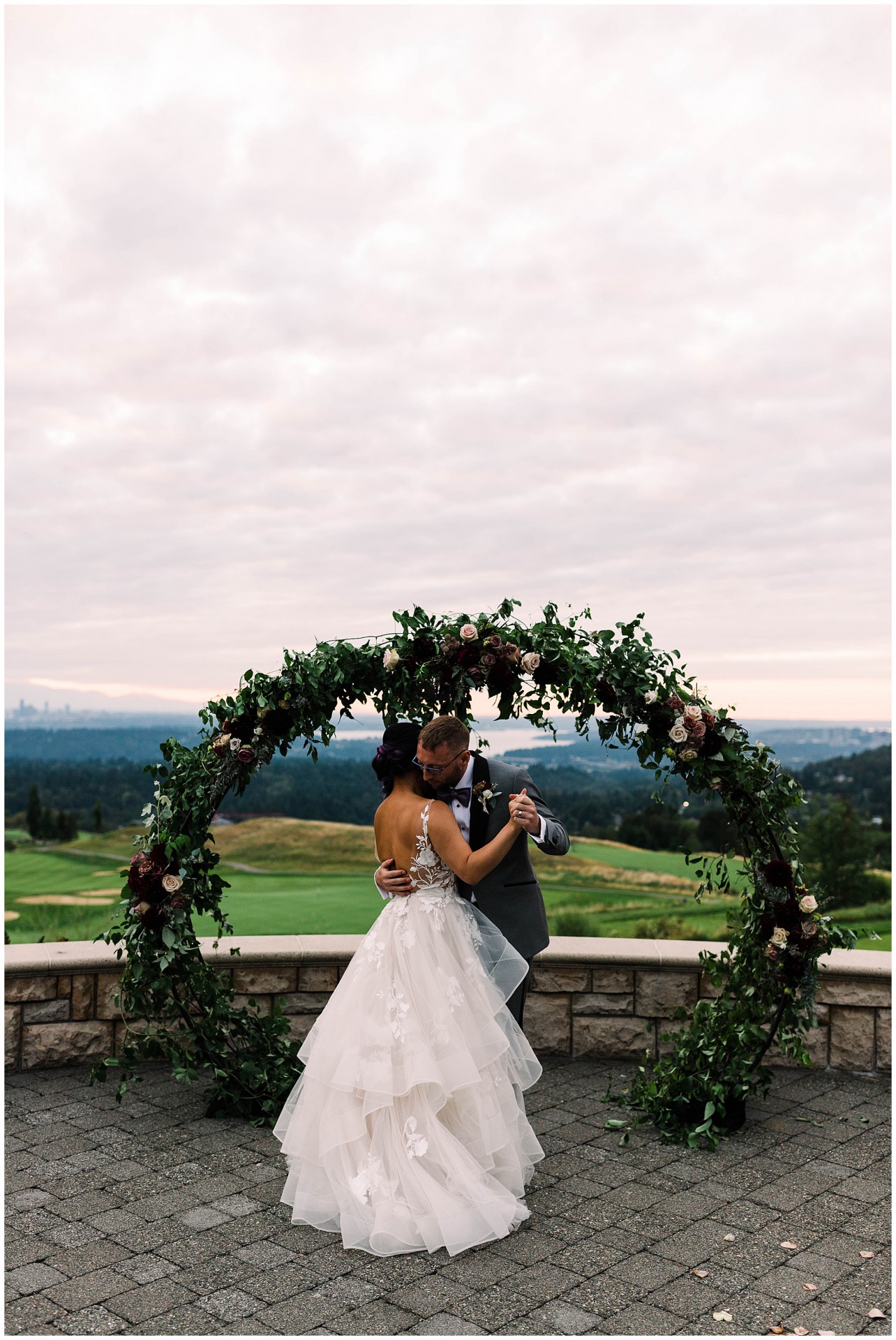 Julia Kinnunen photography, seattle wedding photographer, seattle engagement photographer, pnw wedding photographer, seattle portrait photographer, seattle elopement photographer, pnw elopement photographer, seattle couples photos, real life couples, seattle wedding planner, seattle wedding coordinator, offbeat bride, urban wedding, urban engagement photos, newlyweds, bride and groom, destination wedding, destination wedding photographer, adventure seekers, vintage wedding, pnw wedding, its your day events wedding, Newcastle golf club wedding photographer, Newcastle golf club wedding venue