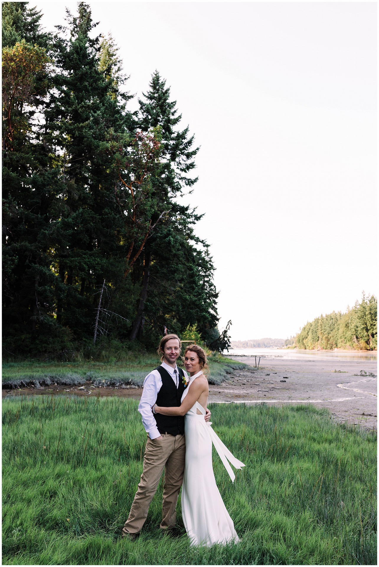 Julia Kinnunen photography, seattle wedding photographer, seattle engagement photographer, pnw wedding photographer, seattle portrait photographer, seattle elopement photographer, pnw elopement photographer, seattle couples photos, real life couples, seattle wedding planner, seattle wedding coordinator, offbeat bride, urban wedding, urban engagement photos, newlyweds, bride and groom, destination wedding, destination wedding photographer, adventure seekers, backyard wedding, pnw backyard wedding, flying anchor event design wedding, backyard wedding photographer, pnw backyard wedding photographer