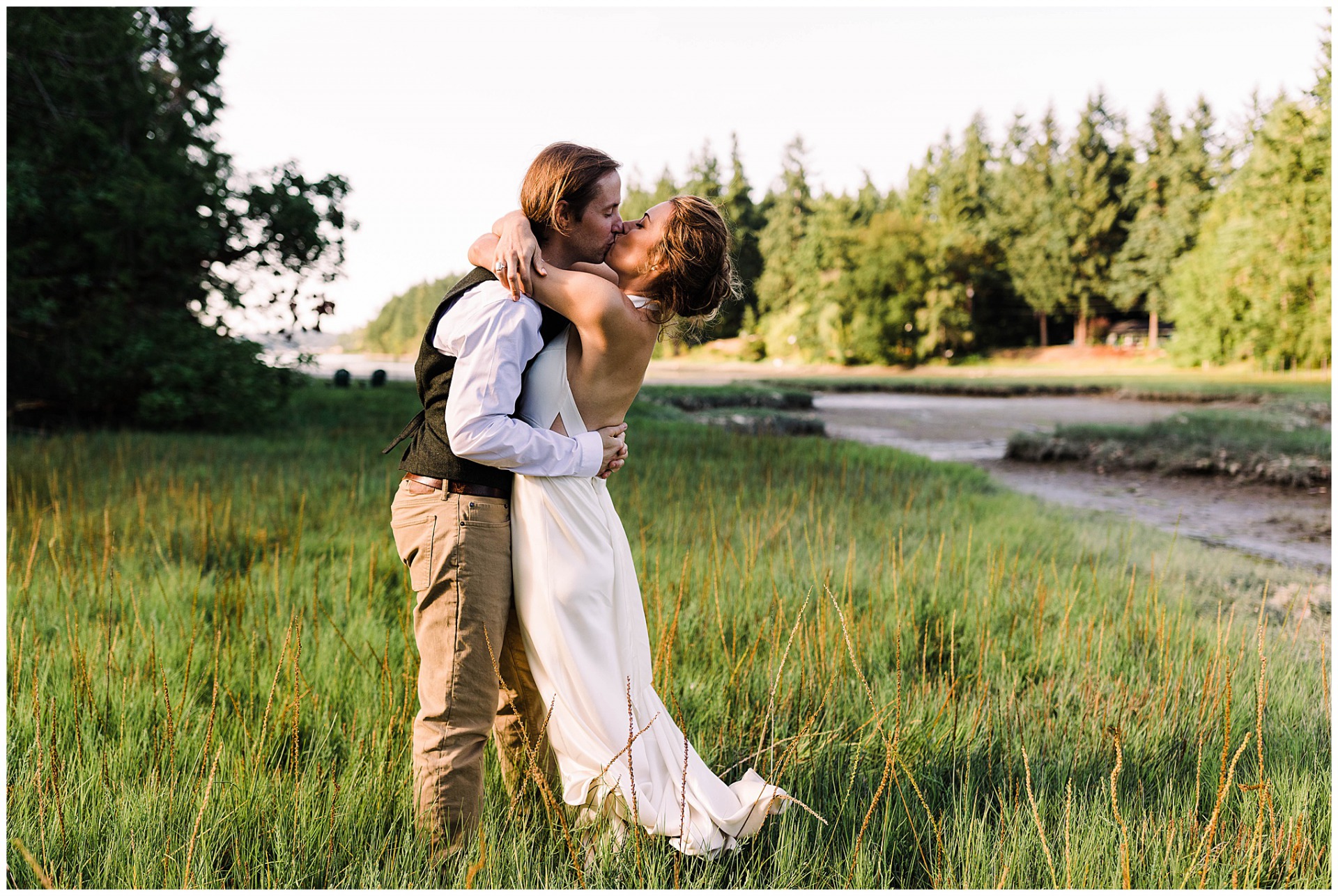 Julia Kinnunen photography, seattle wedding photographer, seattle engagement photographer, pnw wedding photographer, seattle portrait photographer, seattle elopement photographer, pnw elopement photographer, seattle couples photos, real life couples, seattle wedding planner, seattle wedding coordinator, offbeat bride, urban wedding, urban engagement photos, newlyweds, bride and groom, destination wedding, destination wedding photographer, adventure seekers, backyard wedding, pnw backyard wedding, flying anchor event design wedding, backyard wedding photographer, pnw backyard wedding photographer